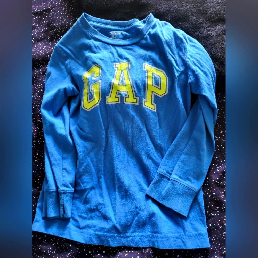 Gap long sleeve tee